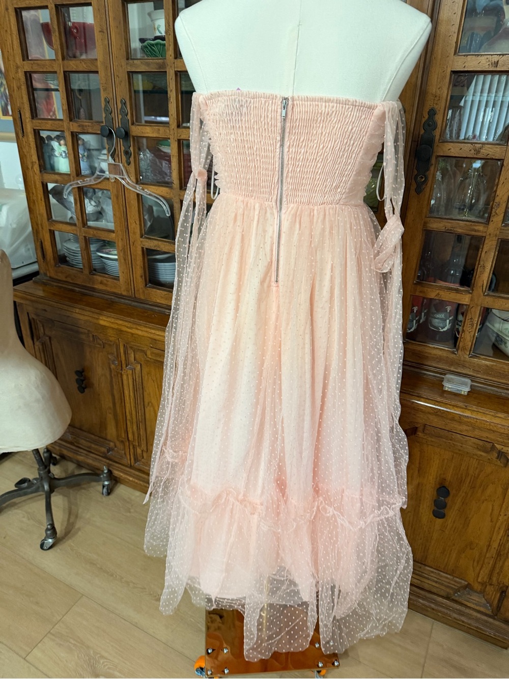 Petal & Pup Blush Pink Tulle Midi Dress with Tie Straps size medium - Picture 3 of 8